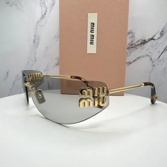 New MIU MIU Sunglasses - Picture 16 of 16